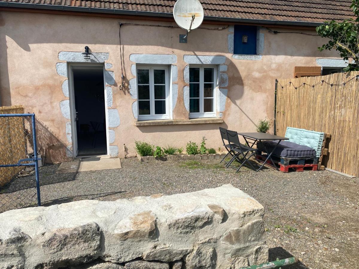 Le Patis Karadok - Le Gite A La Ferme Du Karadok'Inn Mesvres Exterior foto
